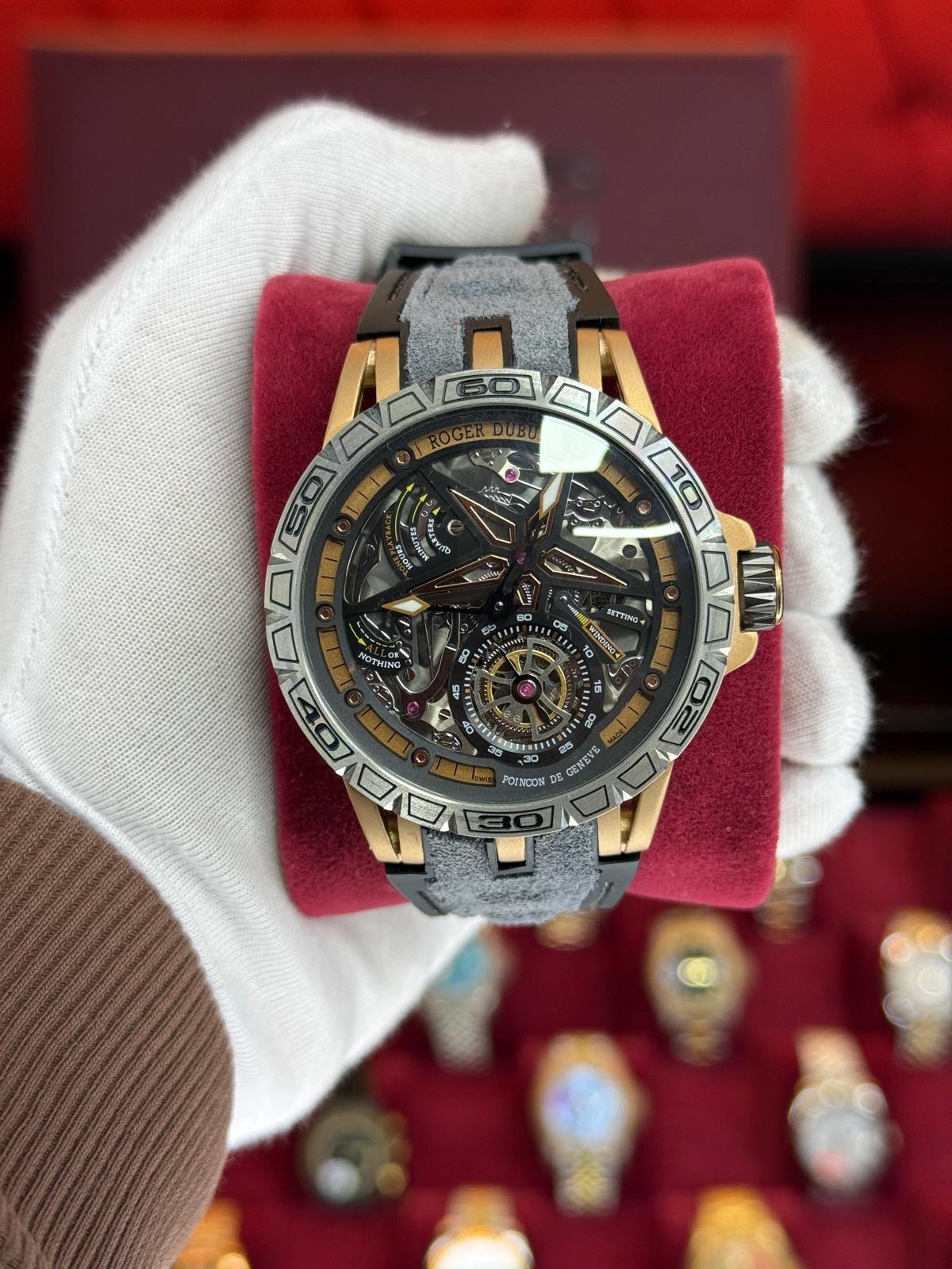 ROGER DUBUIS